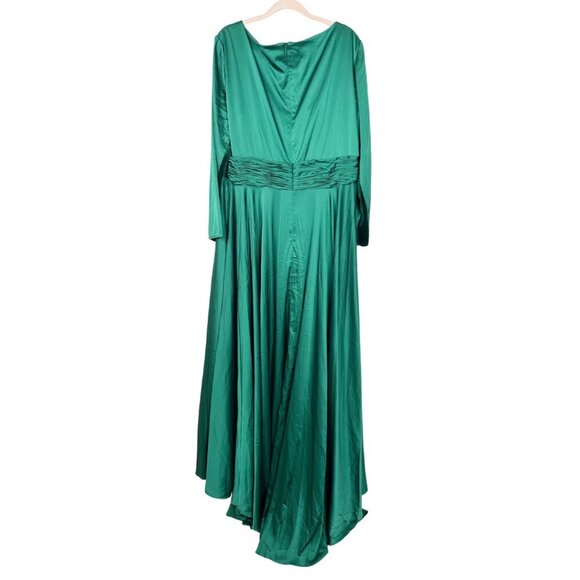 NWT Mac Duggal Satin Long Sleeve Evening Gown (Plus) Emerald 18W #9408 - Picture 5 of 9